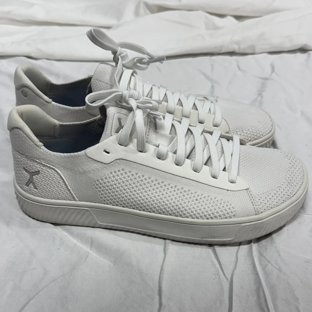 Flux Adapt Knit White Sneakers - Picture 4 of 9